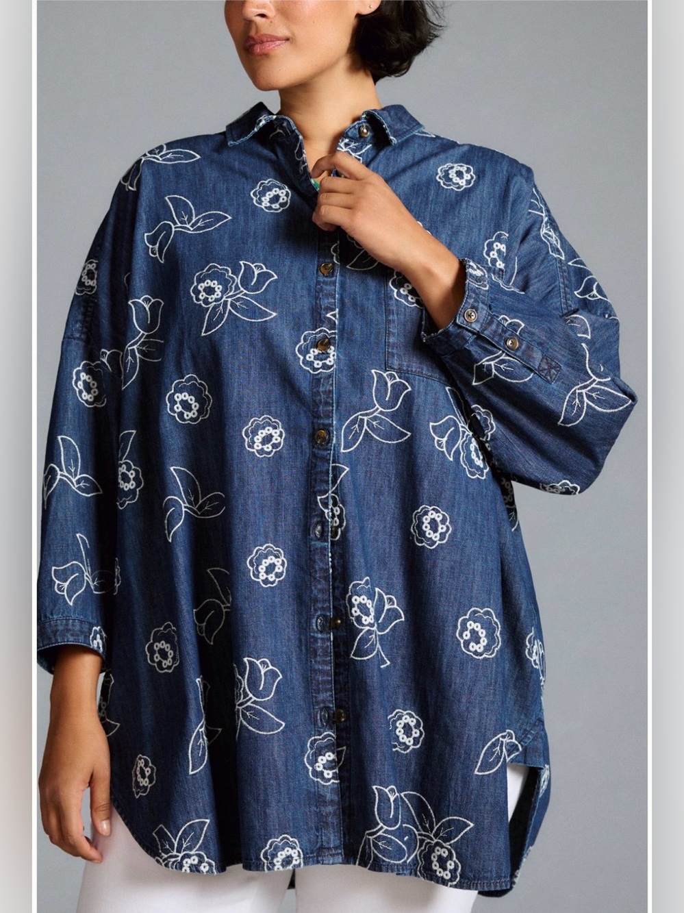 Maeve by Anthropologie Oversized Embroidered Denim Button Down Shirt Size 1X
